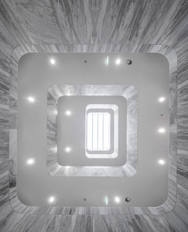 supreme-court-the-hague-kaan-fernando-guerra_dezeen_936_10