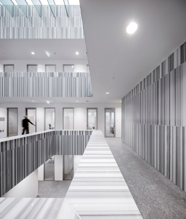 supreme-court-the-hague-kaan-fernando-guerra_dezeen_936_13