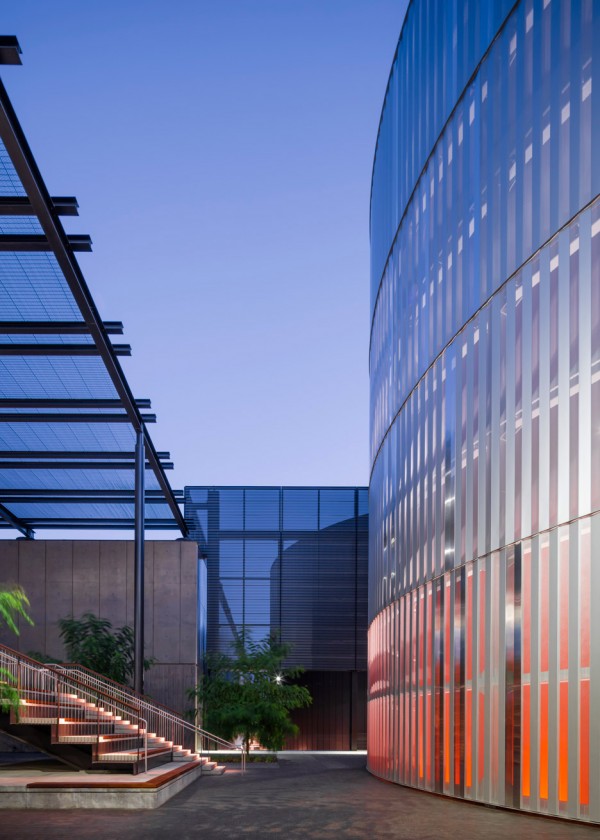 Photograph by Tim Griffith Photograph by Stanford University Central Energy Facility by ZGF Architects in California, USA