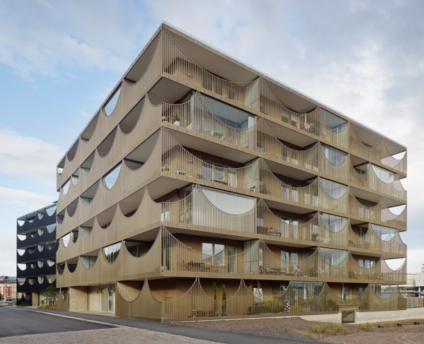 Västra Kajen by Tham and Videgard