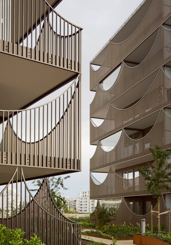 Västra Kajen by Tham and Videgard