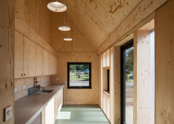 Wolfson Tree Management Centre by Invisible Studio