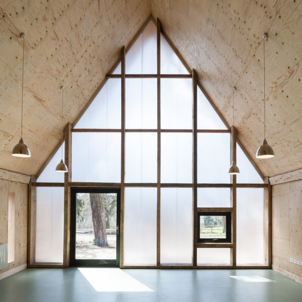 Wolfson Tree Management Centre by Invisible Studio