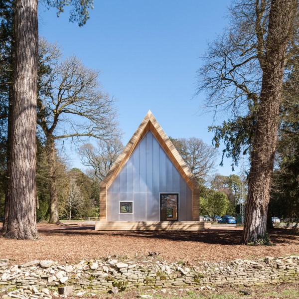 Wolfson Tree Management Centre by Invisible Studio