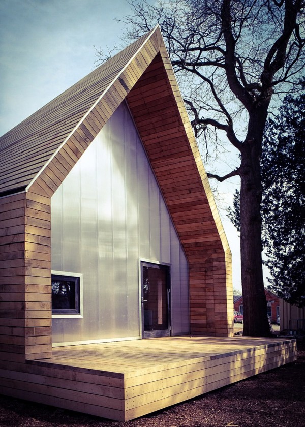 Wolfson Tree Management Centre by Invisible Studio