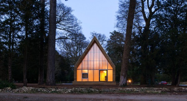 Wolfson Tree Management Centre by Invisible Studio