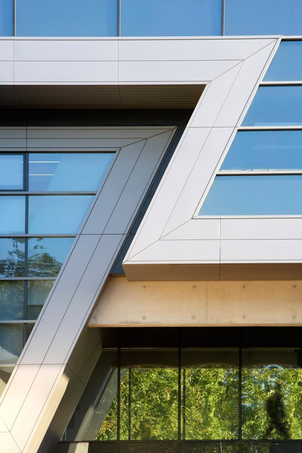 zaha-hadid-key-architecture-projects-photography-hufton-crow_dezeen_936_1
