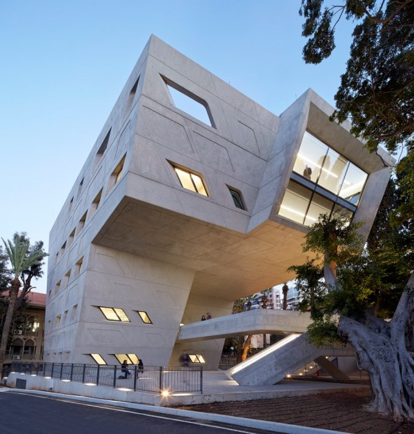 zaha-hadid-key-architecture-projects-photography-hufton-crow_dezeen_936_14
