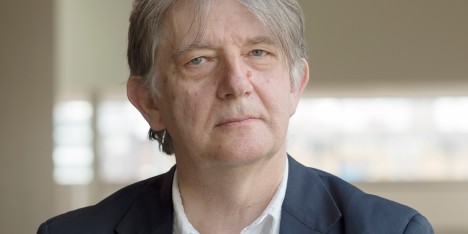 Deyan Sudjic portrait by Dezeen