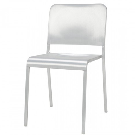 Norman-Foster-Emeco-20-06-chair_dezeen_sq