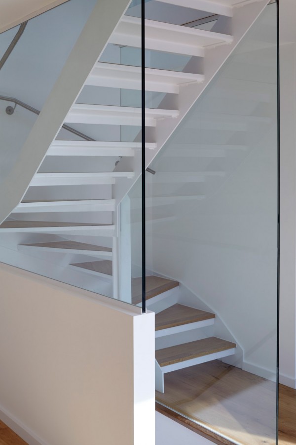 Amerland Road by Giles Pike Architects
