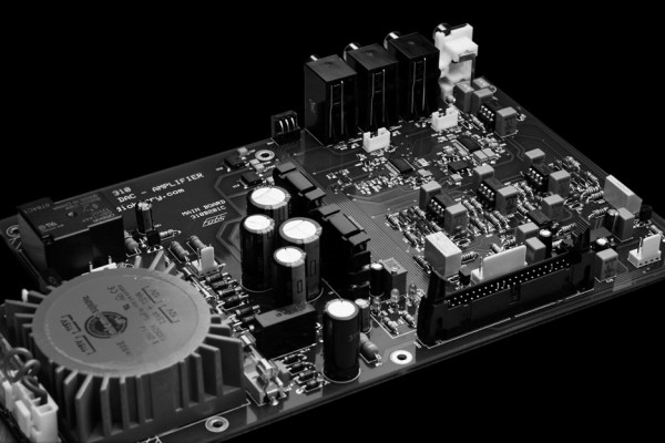 Audioberry Junior amplifier designed by Paul Crofts Studio