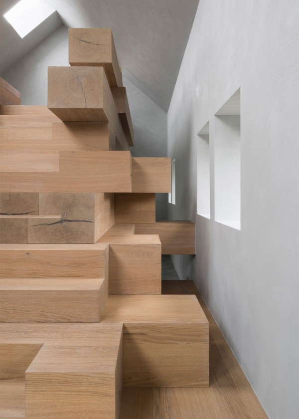 Barn conversion in West Flanders by Studio Farris