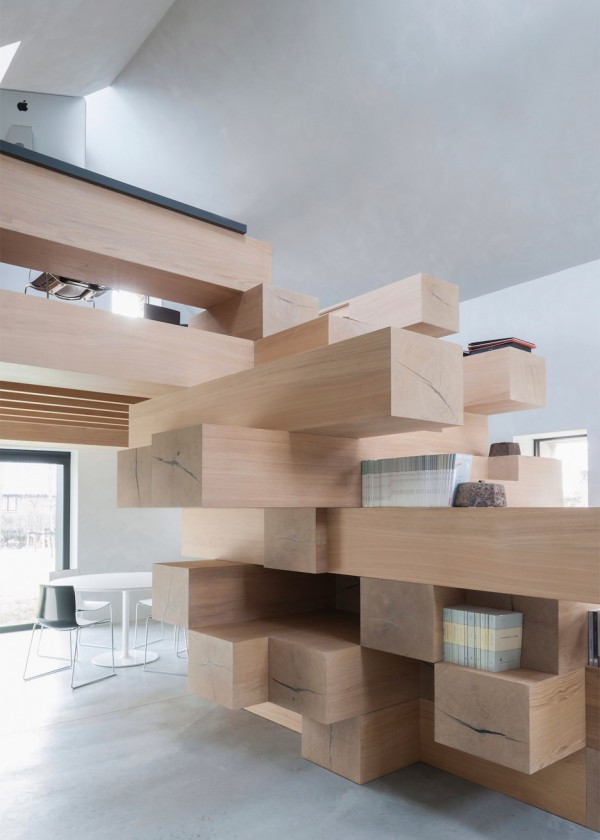 Barn conversion in West Flanders by Studio Farris