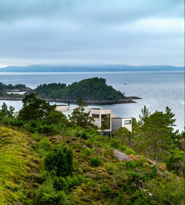 Cabin Straumsnes by Rever & Drage Architects