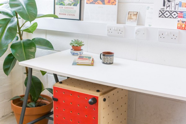 Crisscross flatpack furniture by Sam Wrigley