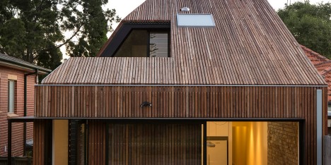 Cut-away roof house by Scale Architecture