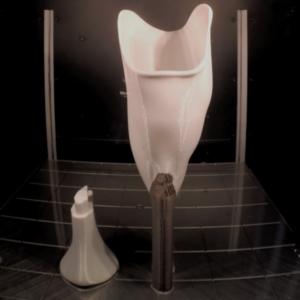 Denise Schindler aims to become "world's first" paralympic cyclist to use fully 3D-printed prothesis