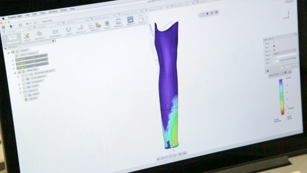 Denise Schindler aims to become "world's first" paralympic cyclist to use fully 3D-printed prothesis
