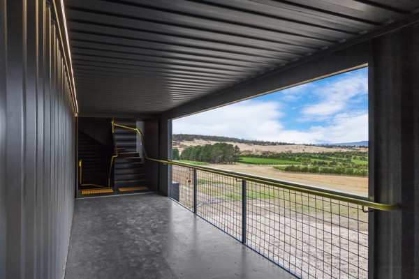 Devil's Corner Lookout and Cellar Door by Cumulus Studio