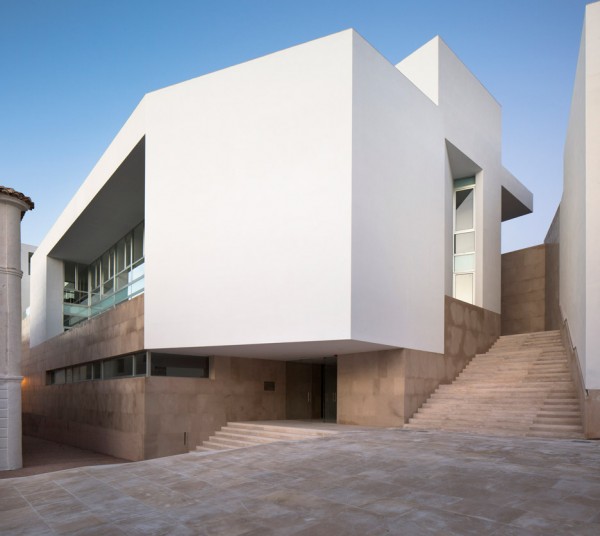 employment-building-daroca-arquitectos-baza-citadel-trasgrisolias_dezeen_936_9
