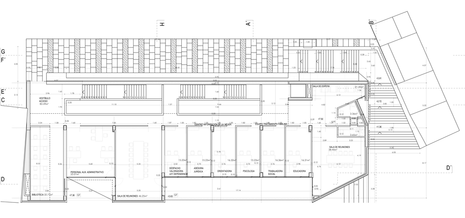 Employment Building by Daroca Arquitectos