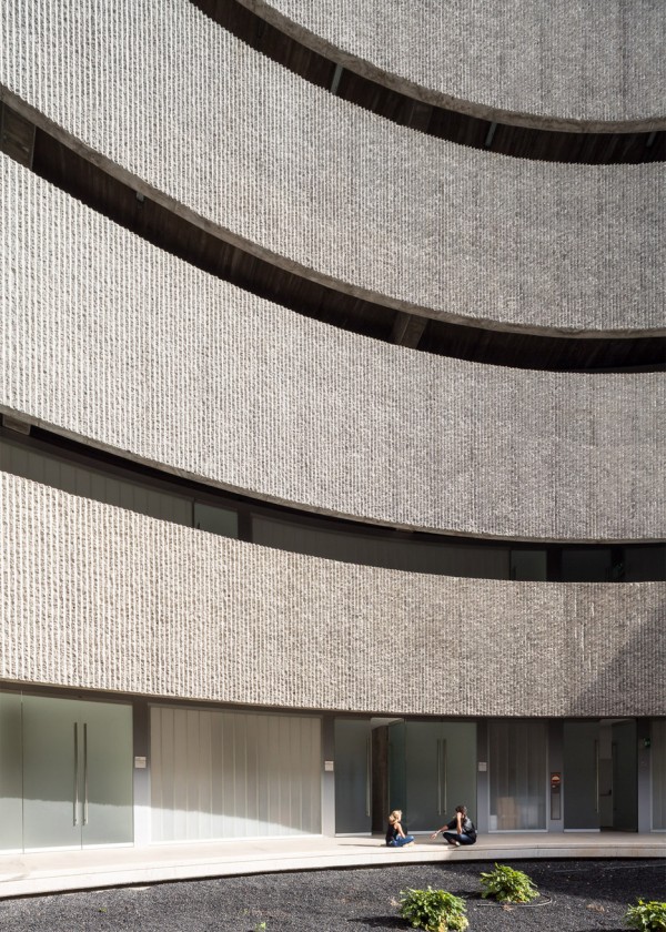 Faculty of Fine Arts, University of La Laguna by GPY Arquitectos