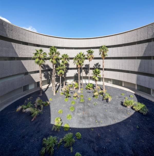 Faculty of Fine Arts, University of La Laguna by GPY Arquitectos