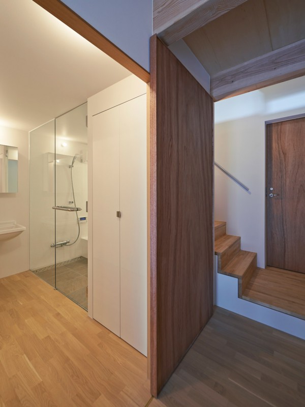 Gandare residential project by Ninkipen! architecture in Osaka