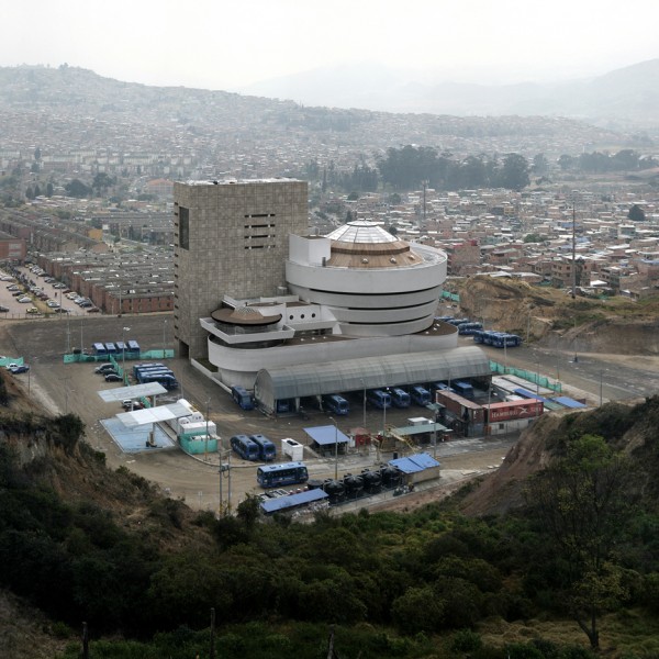 rafael uribe uribe existe Guggenheim photography project by Victor Enrich in Bogotá Colombia