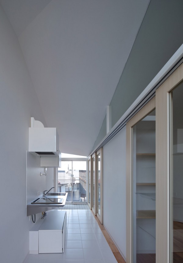 Hikone studio apartments in Japan by Alphaville architects