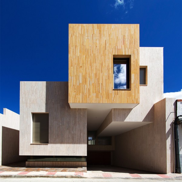 Residential Architecture: House R+ by OOIIO in Spain