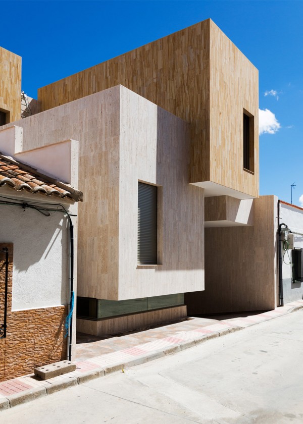 Residential Architecture: House R+ by OOIIO in Spain