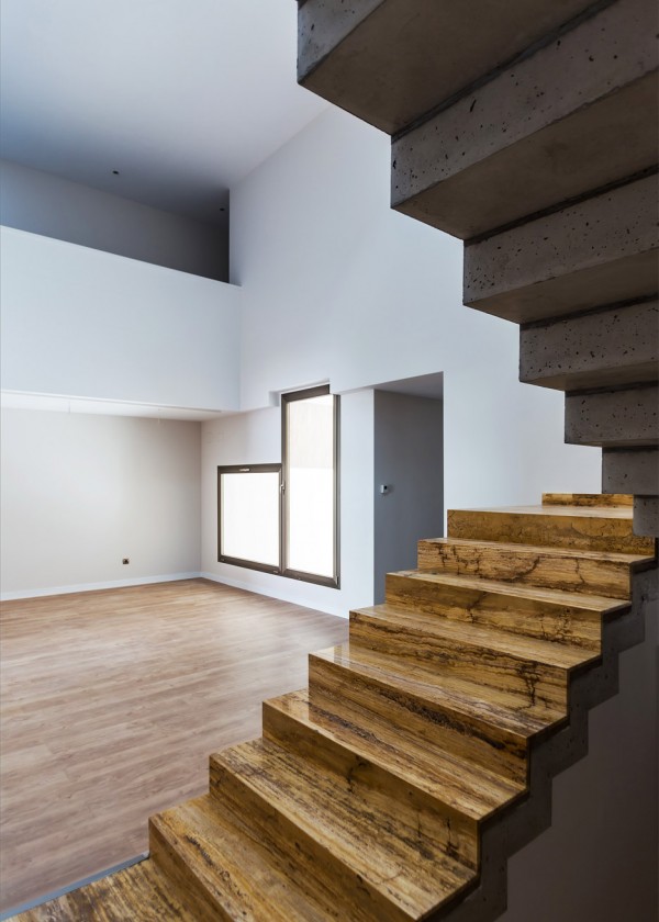 Residential Architecture: House R+ by OOIIO in Spain