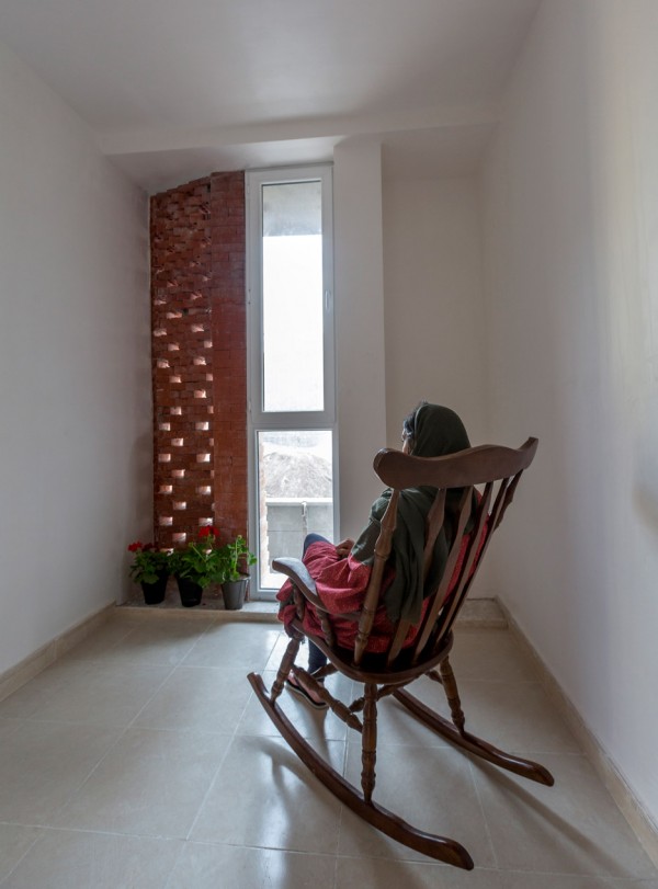 Kahrizak residential building by CAAT Studio