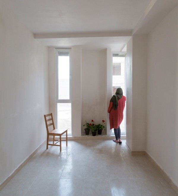Kahrizak residential building by CAAT Studio