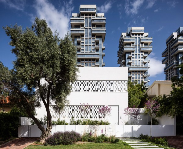Kapsi House by Pitsou Kedem