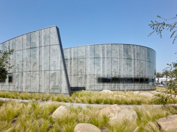 Kraemer Radiation Oncology Center by Yazdani Studio