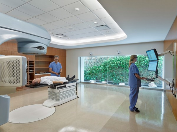 Kraemer Radiation Oncology Center by Yazdani Studio