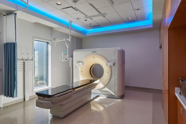 Kraemer Radiation Oncology Center by Yazdani Studio