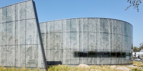 Cancer treatment centre in California designed by Yazdani Studio to feel like a spa