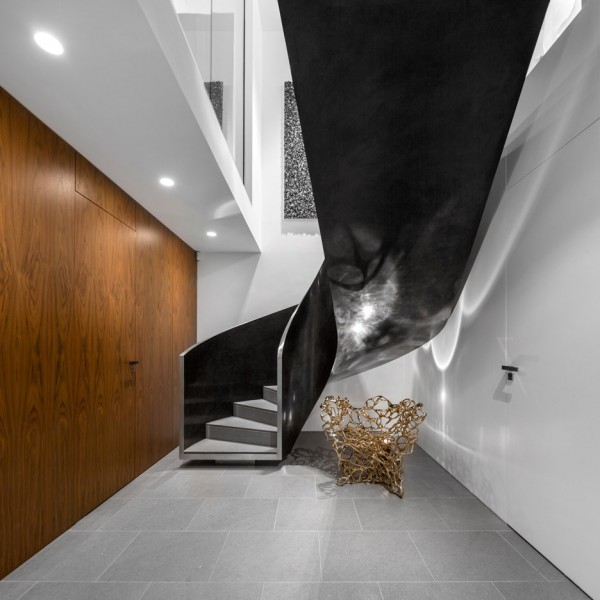 London penthouse by Fernanda Marques Arquitetos Associado