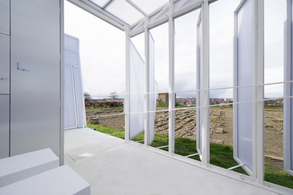 The Mansio mobile booth, gallery and tearoom by architect Matthew Butcher