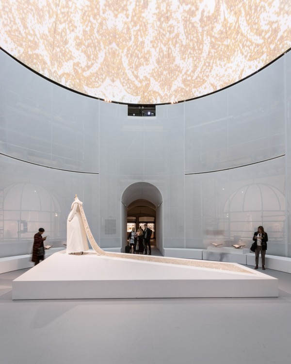 Photography by Brett Beyer. Manus x Machina fashion exhibition at New York's Metropolitan Museum of Art