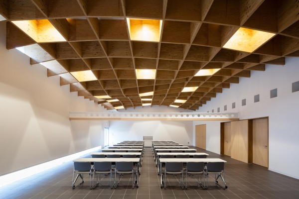 Miyahata Ruins Museum by Furuichi Architecture