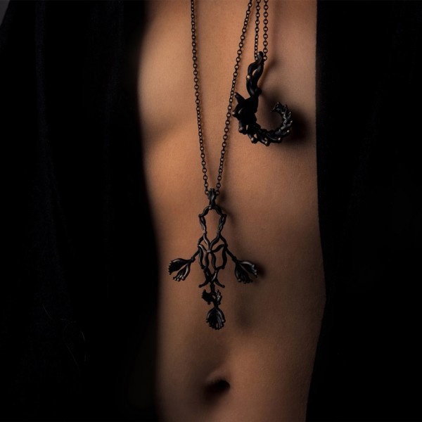 Primitiva Jewellery designed by Katrin Olina combines digital and bronze age techniques