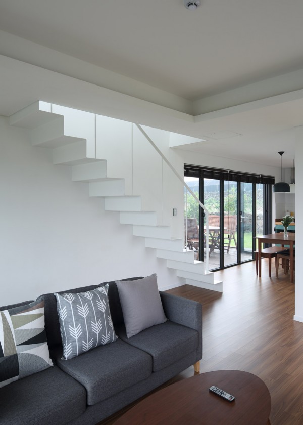 Holiday home on Jeju island in South Korea by Z Lab Studio
