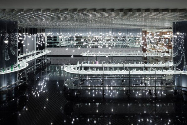 Retail Architecture: Siam Discover shopping centre in Bangkok by Nendo