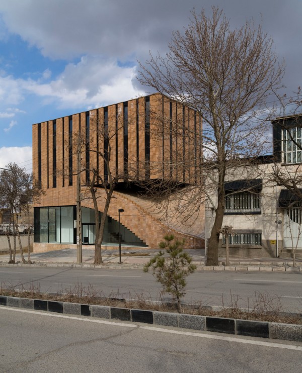 Termeh Office by Ahmad Bathaei & Farshad Mehdizadeh Architects