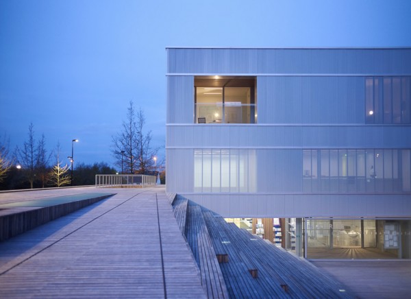 Town Hall Saint-Jacques de la Lande by LAN Architecture